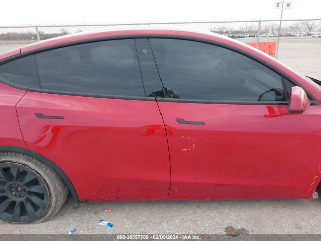 7SAYGAEE6NF327894 Tesla Model Y Long Range Dual Motor All-wheel Drive