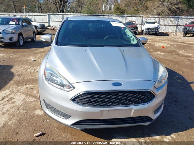 Ford FOCUS SE 2016 1FADP3F24GL303238 Image 13