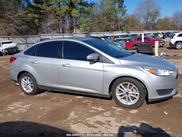 Ford FOCUS SE 2016 1FADP3F24GL303238 Image 14