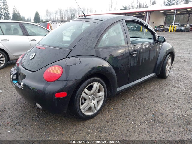 2001 VOLKSWAGEN NEW BEETLE GLS VIN: 3VWCC21C31M409260