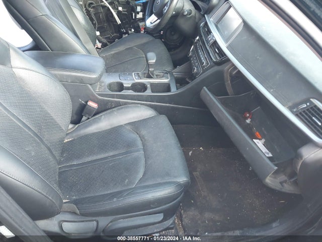 38557771 :رقم المزاد ، 5XXGT4L35LG437286 vin ، 2020 Kia Optima Se مزاد بيع