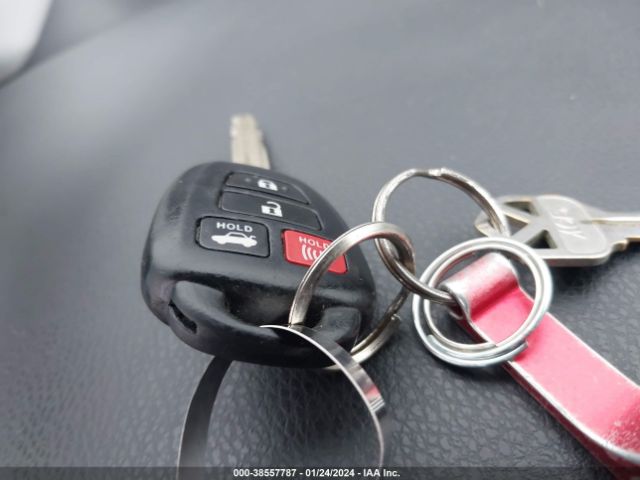 2T1BURHE5FC252830 Toyota Corolla S Plus