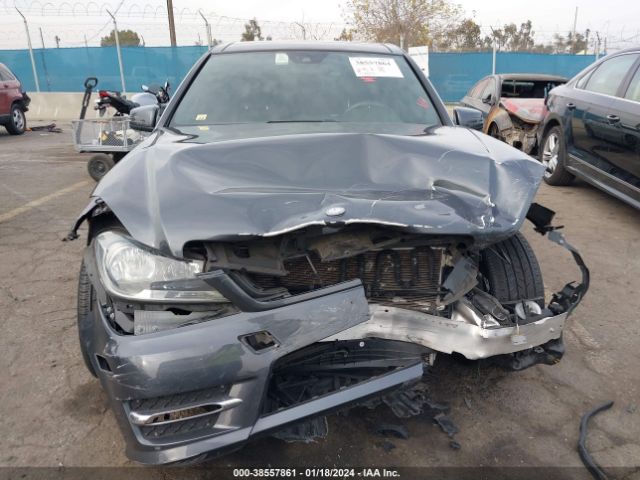 WDDGF8AB0EA942598 Mercedes-Benz C 300 Luxury 4matic/sport 4matic