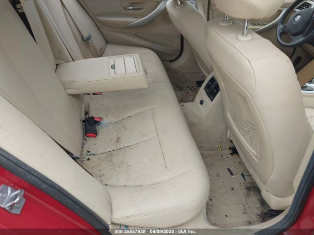 WBA8E1G5XGNT34686 BMW 320i