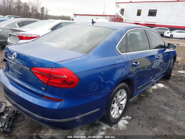 1VWAT7A39GC038250 Volkswagen Passat 1.8t S