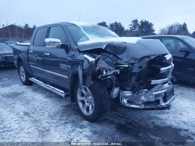 RAM 1500 Laramie  4x4 5'7 Box 2017 1C6RR7NT6HS547452 главное изображение