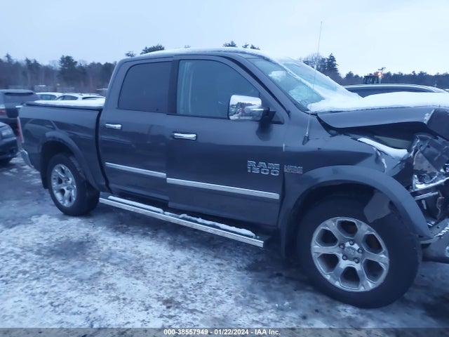 RAM 1500 Laramie  4x4 5'7 Box 2017 1C6RR7NT6HS547452 Image 14