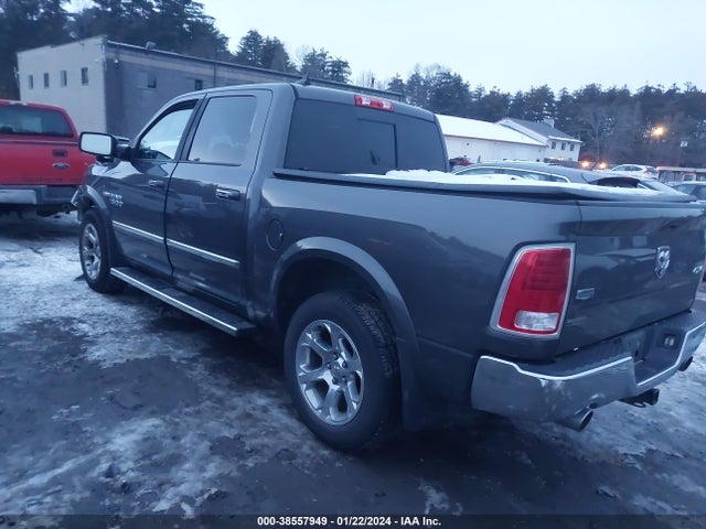 RAM 1500 Laramie  4x4 5'7 Box 2017 1C6RR7NT6HS547452 Image 3