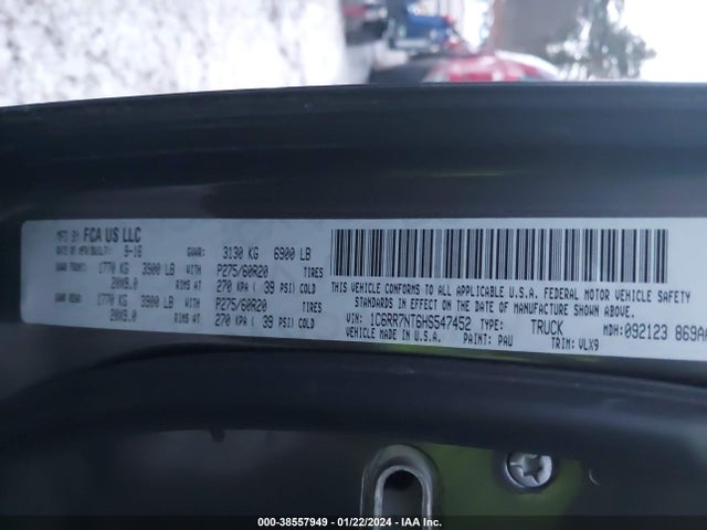 RAM 1500 Laramie  4x4 5'7 Box 2017 1C6RR7NT6HS547452 Image 9