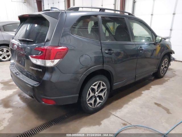 JF2SKAGC0KH586178 Subaru Forester Premium