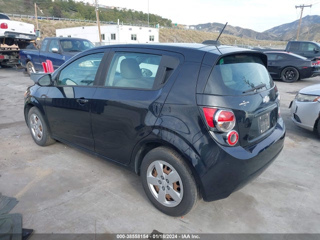 Chevrolet Sonic Ls Auto 2015 1G1JA6SH4F4143065 Image 3