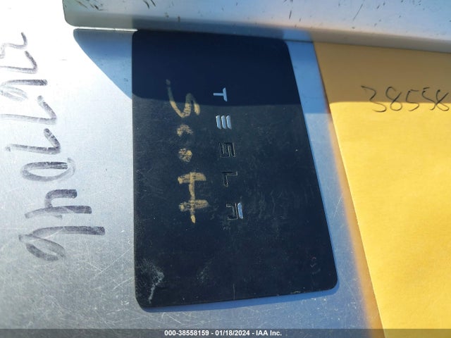 2018 TESLA MODEL 3 5YJ3E1EA6JF011027 Photo 10
