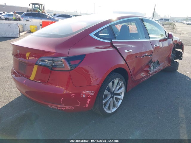 2018 TESLA MODEL 3 5YJ3E1EA6JF011027 Photo 3