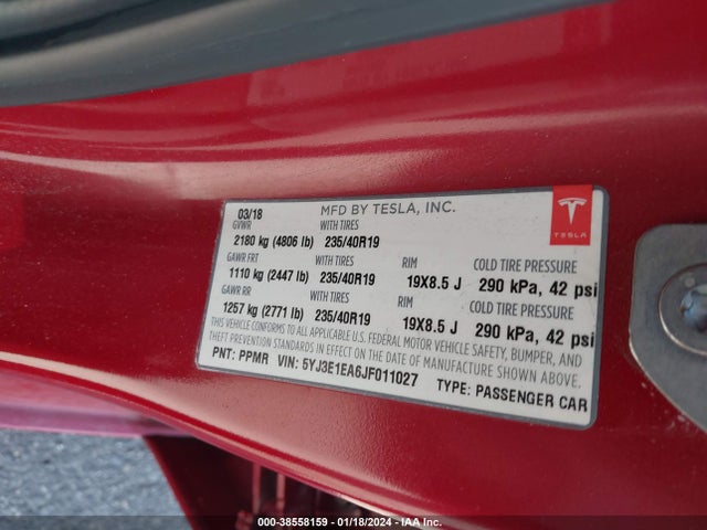 2018 TESLA MODEL 3 5YJ3E1EA6JF011027 Photo 8