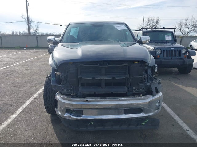 2018 RAM 1500 LARAMIE 4X4 5'7 BOX VIN: 1C6RR7NT9JS162408