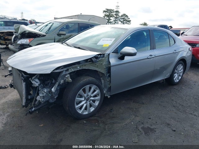 Toyota CAMRY LE 2020 4T1C11AK9LU969613 Image 2