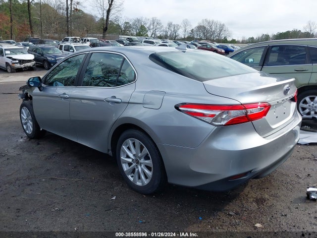 Toyota CAMRY LE 2020 4T1C11AK9LU969613 Image 3