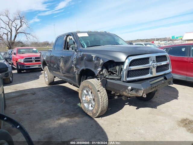 RAM 2500 Tradesman  4x4 6'4 Box 2018 3C6UR5CL3JG289695 main image