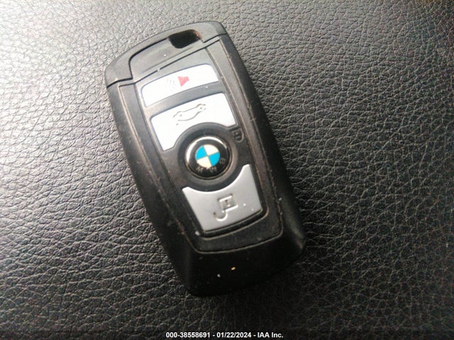 WBA8A3C53JA499717 BMW 320i Xdrive