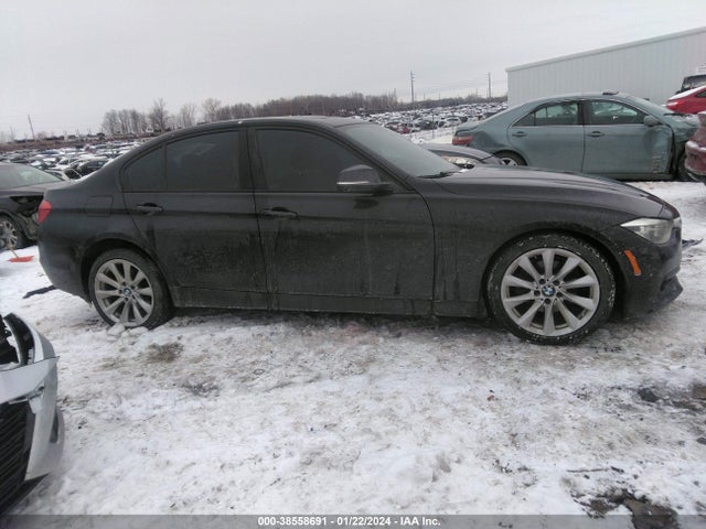 WBA8A3C53JA499717 BMW 320i Xdrive