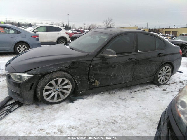 WBA8A3C53JA499717 BMW 320i Xdrive
