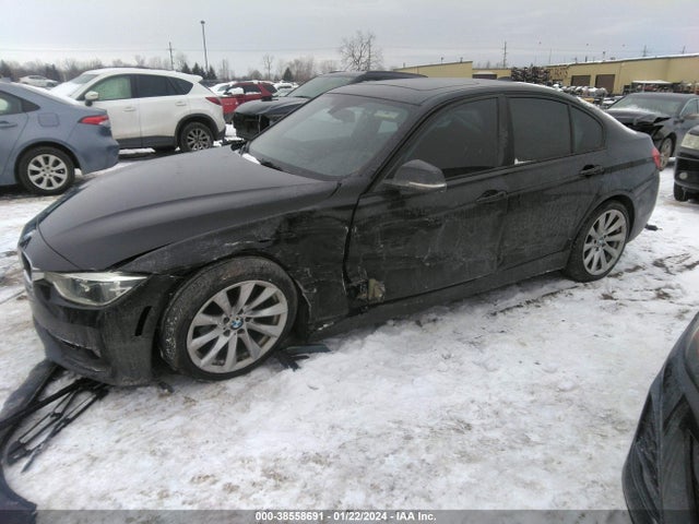WBA8A3C53JA499717 BMW 320i Xdrive