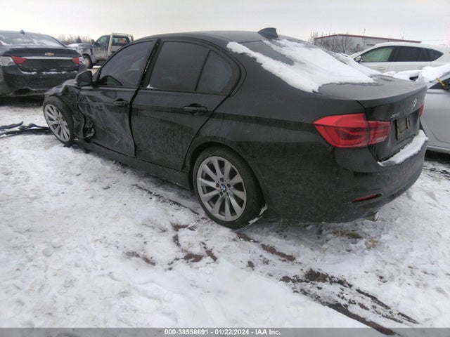 WBA8A3C53JA499717 BMW 320i Xdrive