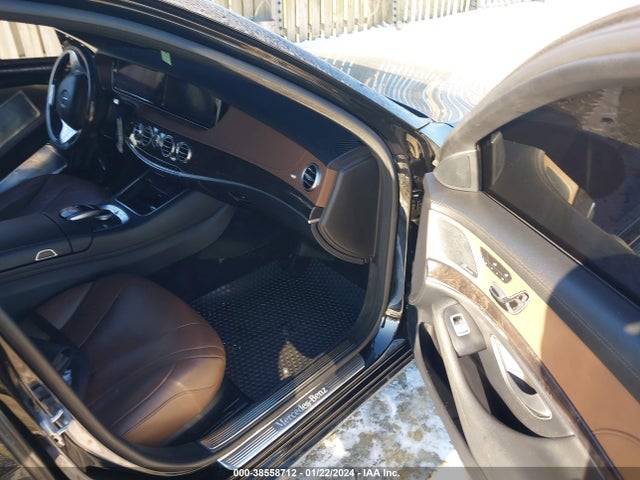 WDDUG8FB6FA179416 Mercedes-Benz S 550 4matic