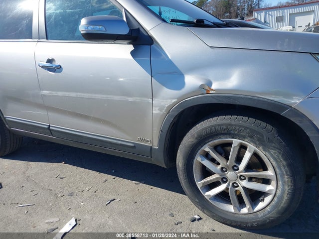 KIA Sorento Lx V6 2015 5XYKTDA77FG646836 Image 6