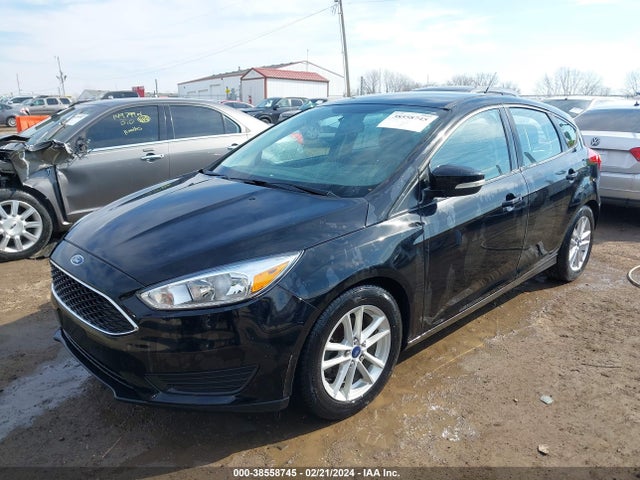 Ford FOCUS SE 2016 1FADP3K20GL219973 Image 2