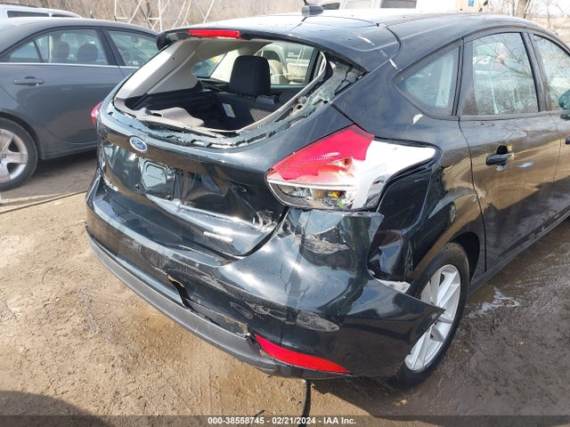 Ford FOCUS SE 2016 1FADP3K20GL219973 Image 6