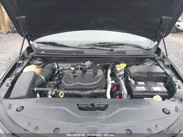 1C3CCCDGXFN618083 Chrysler 200 S