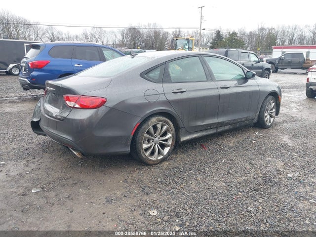 1C3CCCDGXFN618083 Chrysler 200 S
