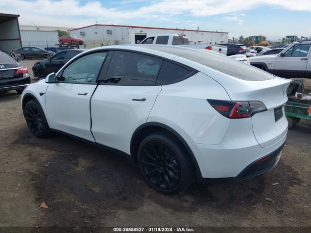 2022 TESLA MODEL Y 7SAYGAEE5NF569348 Photo 2