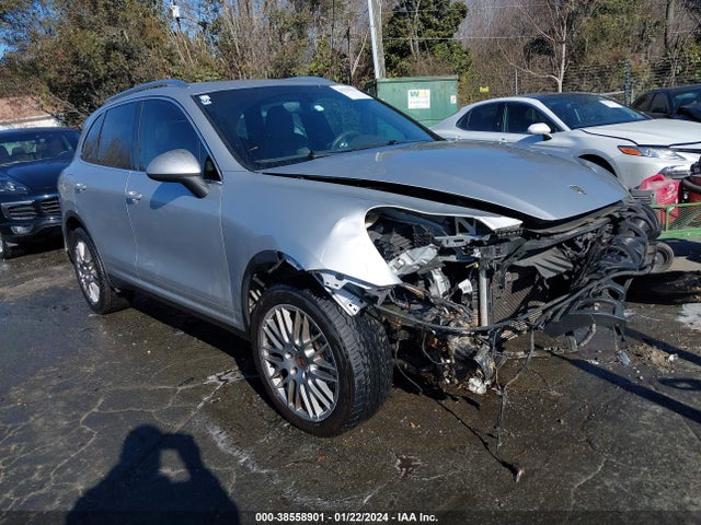 2011 PORSCHE CAYENNE WP1AB2A25BLA54243 Photo 0