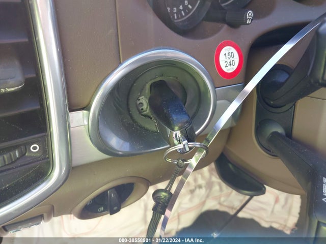 2011 PORSCHE CAYENNE WP1AB2A25BLA54243 Photo 10