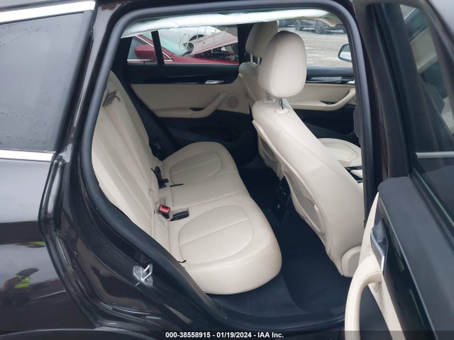 BMW X1 Xdrive28i 2016 WBXHT3C39G5F64623 Image 8