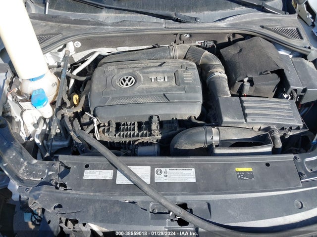 1VWBT7A39HC036651 Volkswagen Passat 1.8t Se