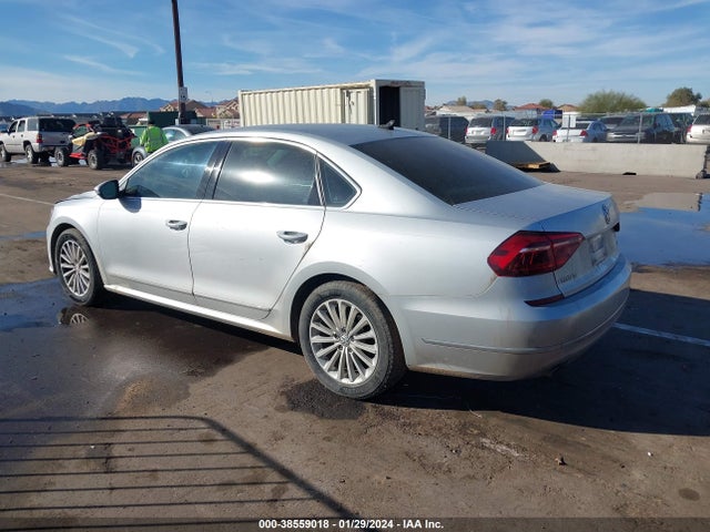 1VWBT7A39HC036651 Volkswagen Passat 1.8t Se