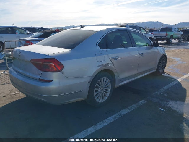 1VWBT7A39HC036651 Volkswagen Passat 1.8t Se