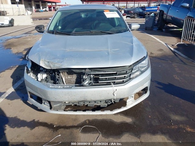 1VWBT7A39HC036651 Volkswagen Passat 1.8t Se
