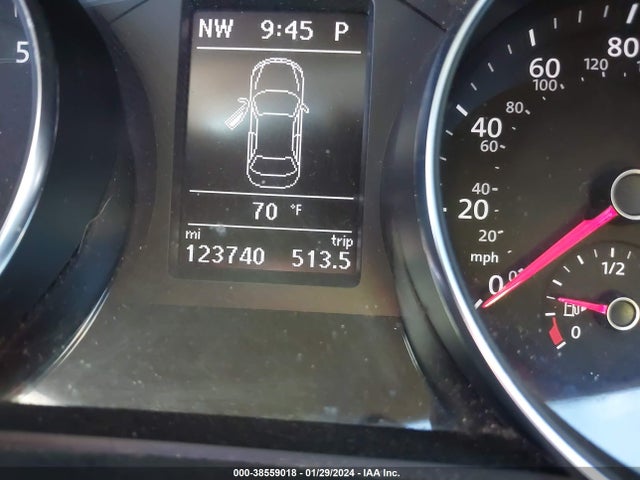 1VWBT7A39HC036651 Volkswagen Passat 1.8t Se
