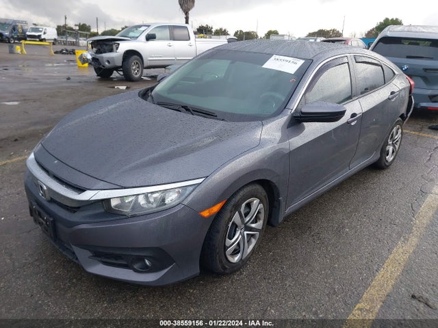 2018 HONDA CIVIC LX VIN: 2HGFC2F57JH578014