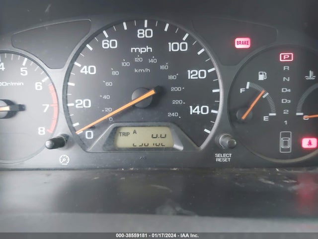 2002 HONDA ACCORD 2.3 VP VIN: 1HGCF86652A033208
