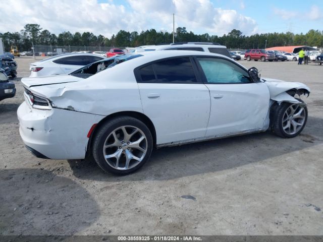 2C3CDXJG2GH175334 Dodge Charger Sxt