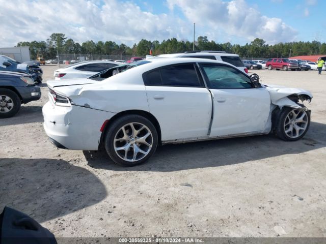 2C3CDXJG2GH175334 Dodge Charger Sxt
