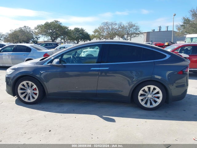 Tesla Model X 60d/p100d/p90d 2016 5YJXCAE45GFS00861 Image 13