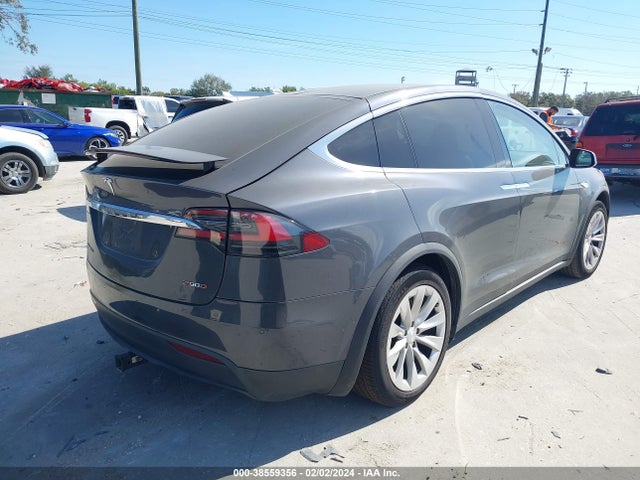 Tesla Model X 60d/p100d/p90d 2016 5YJXCAE45GFS00861 Image 4