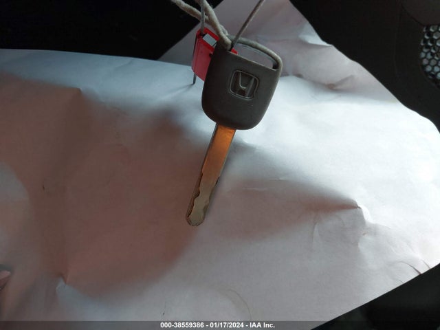2006 HONDA PILOT EX VIN: 2HKYF18476H537734