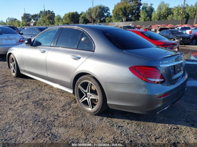 2019 MERCEDES-BENZ E 300 WDDZF4JB6KA517447 Photo 2